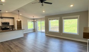 519 Meadows Ct, Polk City, IA 50226