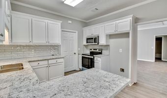 301 White Oak Dr, Brandon, MS 39047