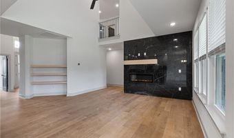 1081 Whistler St, Bentonville, AR 72713