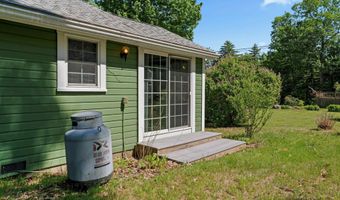 65 Lakeview Ave, Bristol, NH 03222