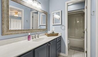 2011 Knollpoint Dr NE, Ada, MI 49301