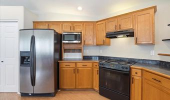 77 Kealohilani St, Kahului, HI 96732