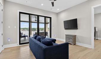 7346 Lake Point Cir, Benton, AR 72019