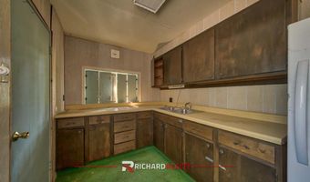 826 Cody Ave, Cody, WY 82414