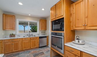 363 JJ Rd, Chugwater, WY 82210