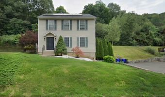 61 Cross St, Danbury, CT 06810