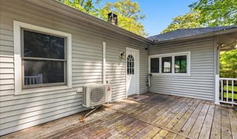 145 Liberty St, Clinton, CT 06413