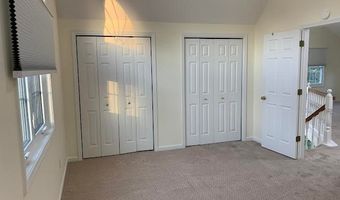 1701 Forest Edge Dr, Amherst, NY 14051