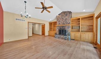 1074 Boone Woods Trl, Augusta, MO 63332