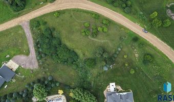 8601 Sunset Cir, Brandon, SD 57005