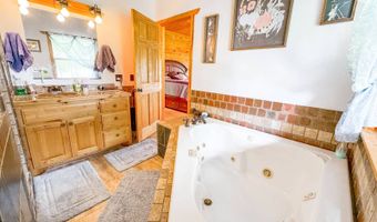 185 Miller Dr, McAlester, OK 74501
