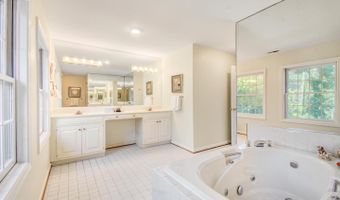 6212 MASSACHUSETTS Ave, Bethesda, MD 20816
