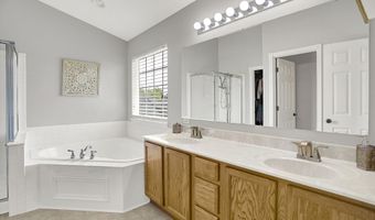 5142 Cedar Mill Ln, Indianapolis, IN 46237