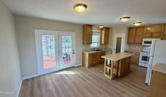 2335 Jacobsen Ln, Gardnerville, NV 89410