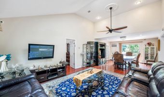 118 Grant Ave, Albertson, NY 11507