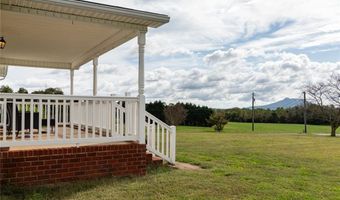 153 Chilton Rd, Ararat, NC 27007