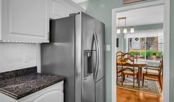 626 Highview Circle Dr, Ballwin, MO 63021