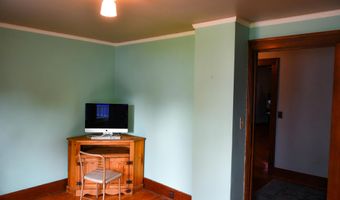 1011 W OKLAHOMA St, Appleton, WI 54914