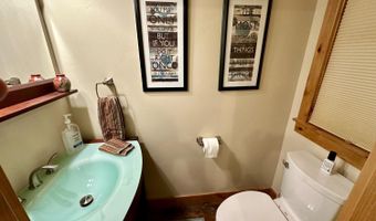 1428 Meadow Dr, Arnold, CA 95223