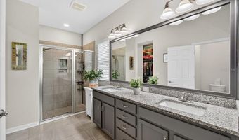 7403 SUNGOLD MEADOW Ct, Apollo Beach, FL 33572