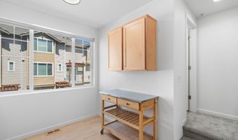15400 SW MALLARD Dr 102, Beaverton, OR 97007
