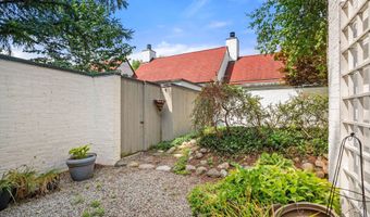 1019 Young Pl, Ann Arbor, MI 48105