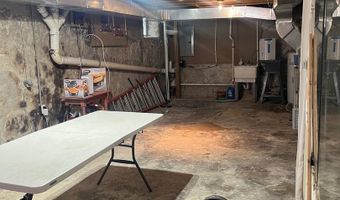 389 CONARROE St, Philadelphia, PA 19128