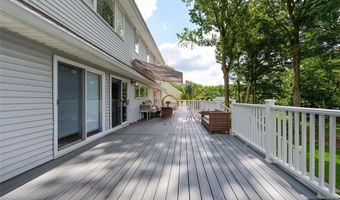 24 Rozmus Ct, Allendale, NJ 07401