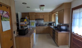 264 Timber Ln, Cheshire, CT 06410