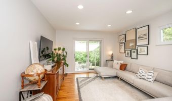 1597 Blueorchard Dr, Anderson Twp., OH 45230