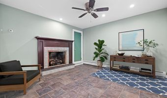 32 Rocky Glen Rd, Danbury, CT 06810