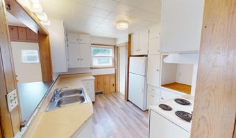 3908 Ontario St, Ames, IA 50014