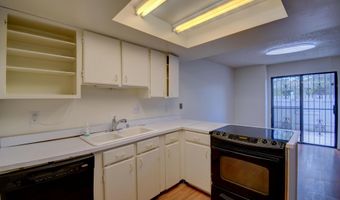 4 WESTLAKE Dr NE, Albuquerque, NM 87112