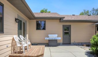 12977 Richmond Heights Dr, Aberdeen, SD 57401