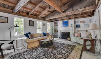 992 Pequawket Trl, Baldwin, ME 04091