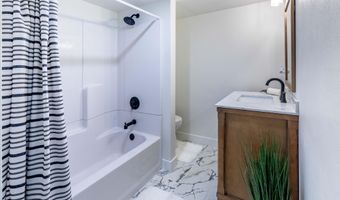 601 N 1st St, Aberdeen, SD 57401