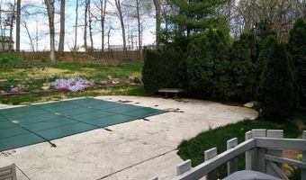 4837 RANDOLPH Dr, Annandale, VA 22003