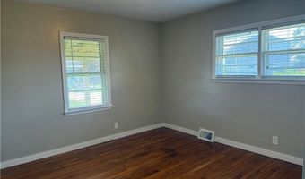 17 Saltaire Ave, Narragansett, RI 02882