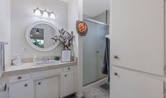 11428 Redwood St, Armona, CA 93202