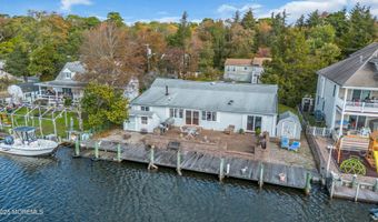 64 Harbor Inn Rd, Bayville, NJ 08721