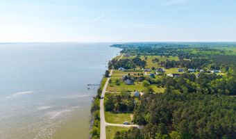 126 Narrow Shore Rd, Aydlett, NC 27916