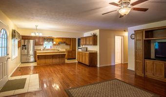 800 Pond Lick Rd, Annville, KY 40402