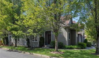 315 Old River Rd 6, Lincoln, RI 02838