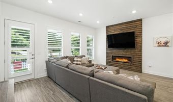 107 Pearl St, Woodstock, GA 30188