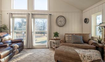 749 State Highway HH, Alton, MO 65606