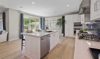 765 Guy Turner Dr, Camarillo, CA 93010