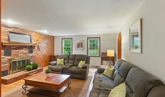 9 Ellsworth Rd, Andover, MA 01810