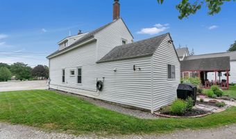 12 Maple St, Bath, ME 04530