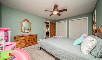 111 Moyne Dr, Abilene, KS 67410