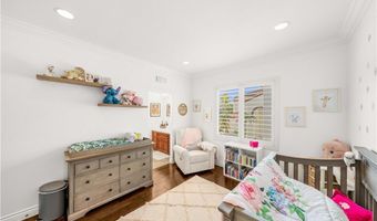 1040 S Summer Breeze Ln, Anaheim, CA 92808